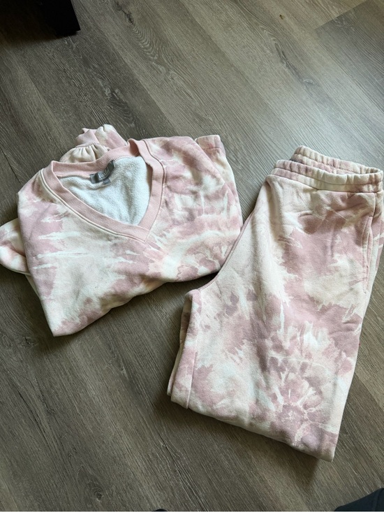 Marled Sweaters - Marled 2 piece sweater/sweatpants set